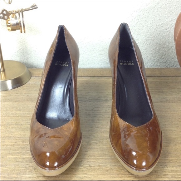 Stuart Weitzman Caramel Leather Rubber Sole Heels - Picture 2 of 8